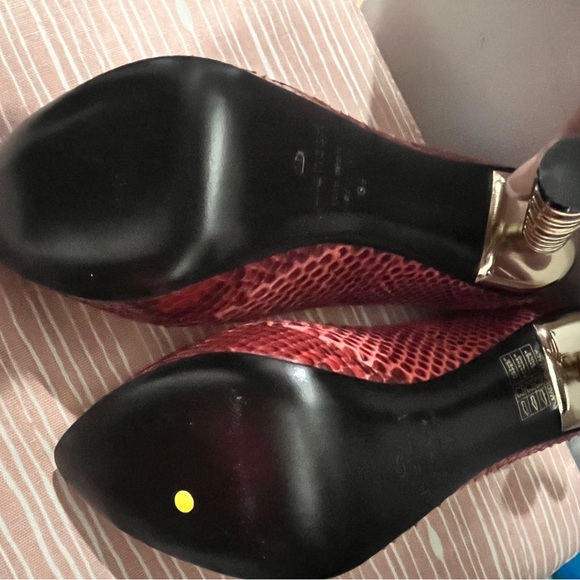 *RARE* JULIA HAART *NEW* Red Python Heels Sz39/8 - Picture 10 of 10